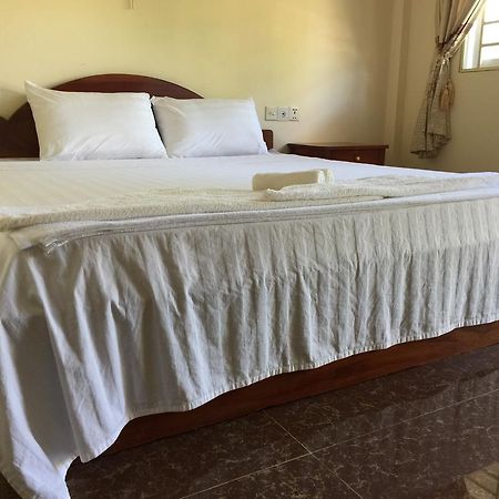 The Moonflower Bungalow Ξενοδοχείο Σίχανουκβιλ Εξωτερικό φωτογραφία