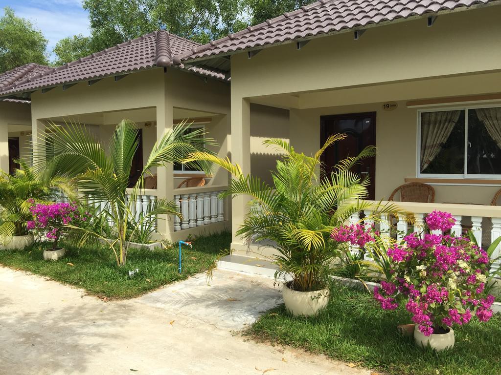 The Moonflower Bungalow Ξενοδοχείο Σίχανουκβιλ Εξωτερικό φωτογραφία