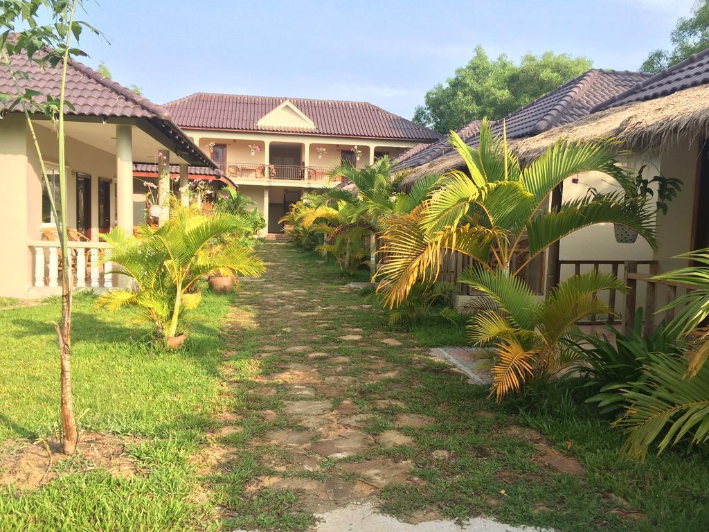 The Moonflower Bungalow Ξενοδοχείο Σίχανουκβιλ Εξωτερικό φωτογραφία