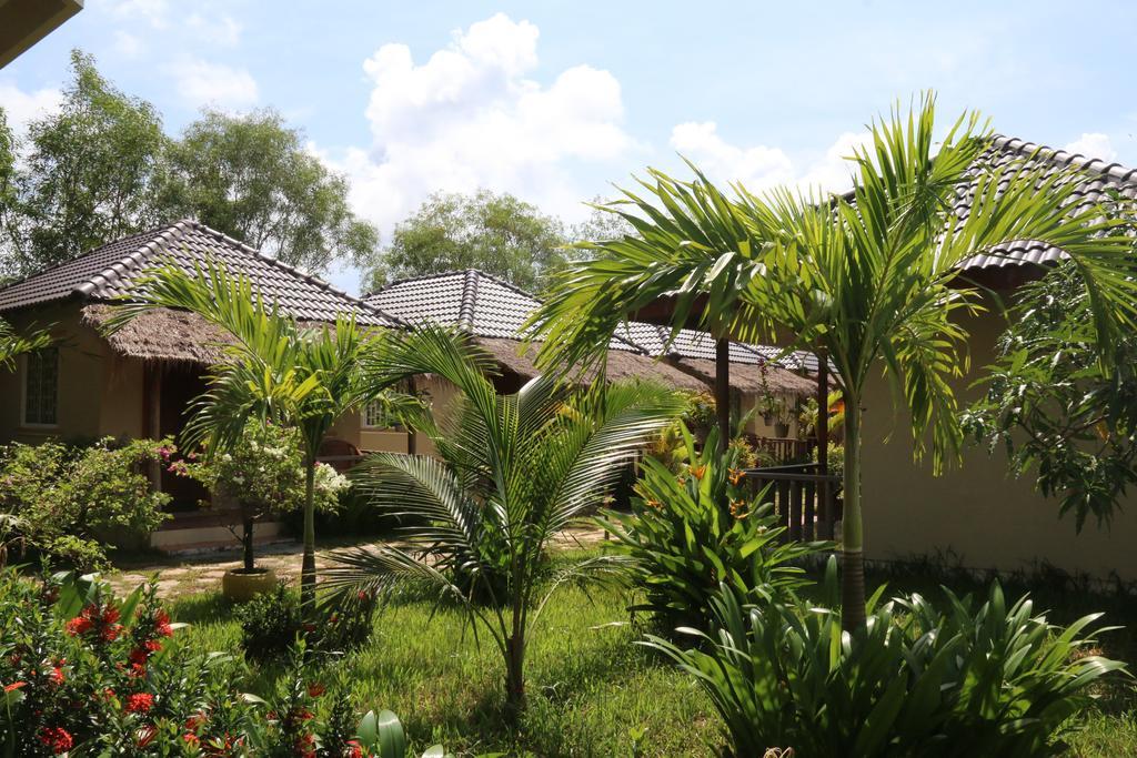 The Moonflower Bungalow Ξενοδοχείο Σίχανουκβιλ Εξωτερικό φωτογραφία