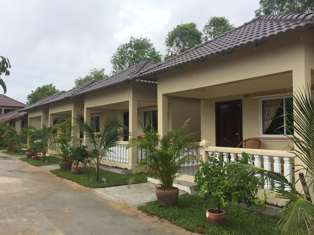 The Moonflower Bungalow Ξενοδοχείο Σίχανουκβιλ Εξωτερικό φωτογραφία