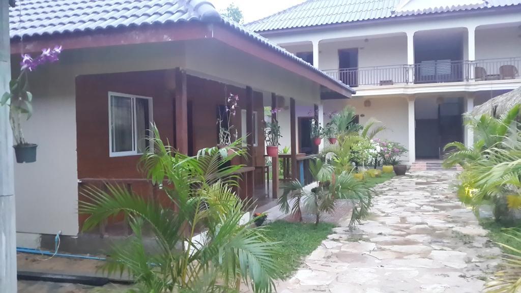 The Moonflower Bungalow Ξενοδοχείο Σίχανουκβιλ Εξωτερικό φωτογραφία