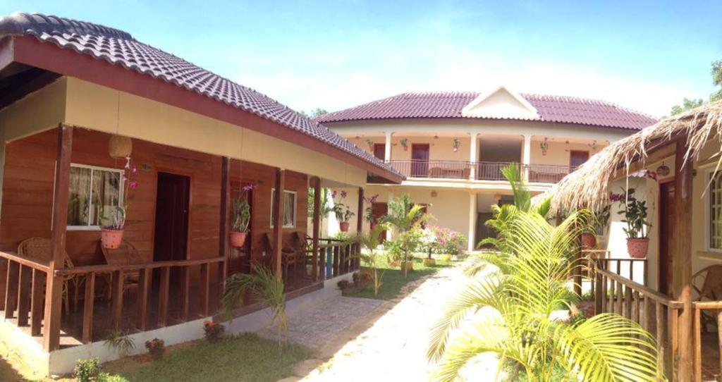 The Moonflower Bungalow Ξενοδοχείο Σίχανουκβιλ Εξωτερικό φωτογραφία