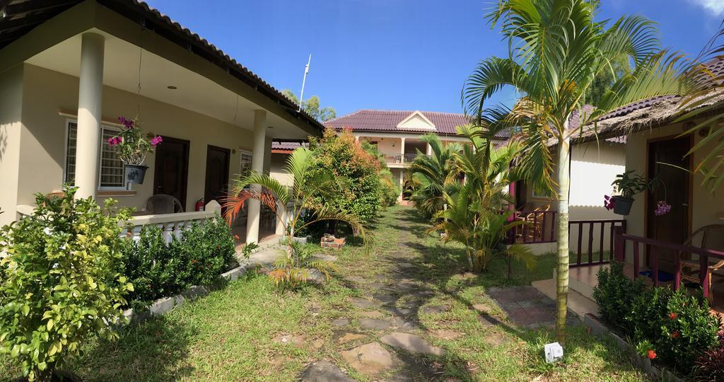 The Moonflower Bungalow Ξενοδοχείο Σίχανουκβιλ Εξωτερικό φωτογραφία