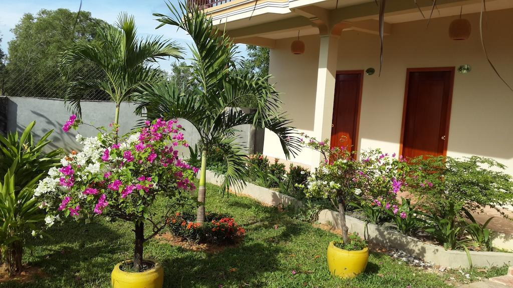 The Moonflower Bungalow Ξενοδοχείο Σίχανουκβιλ Δωμάτιο φωτογραφία
